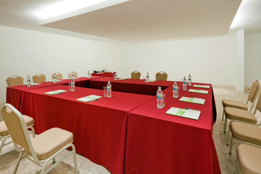 Courtyard By Marriott Tuxpan  Exterior photo